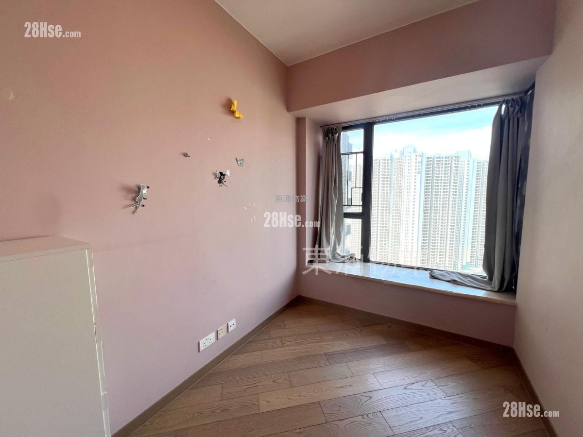 The Visionary Sell 3 Bedrooms , 2 Bathrooms 963 ft²