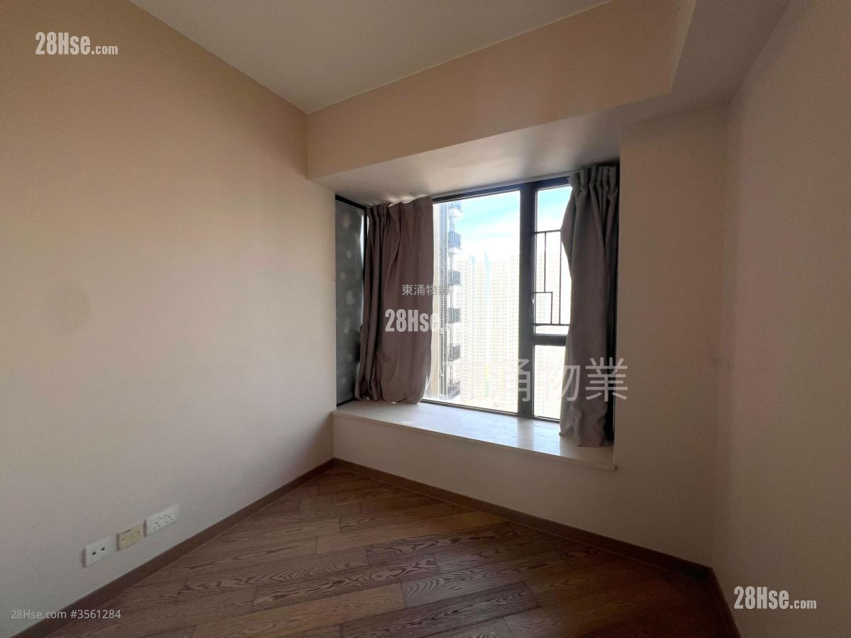 The Visionary Sell 3 Bedrooms , 2 Bathrooms 963 ft²