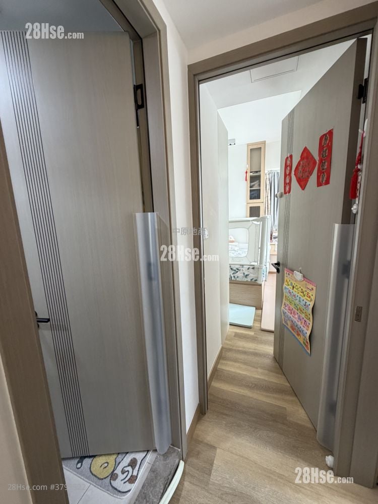 The Orchards Sell 2 Bedrooms , 1 Bathroom 614 ft²