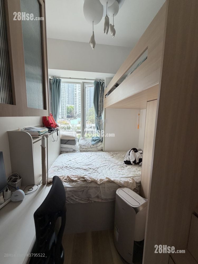 The Orchards Sell 2 Bedrooms , 1 Bathroom 614 ft²