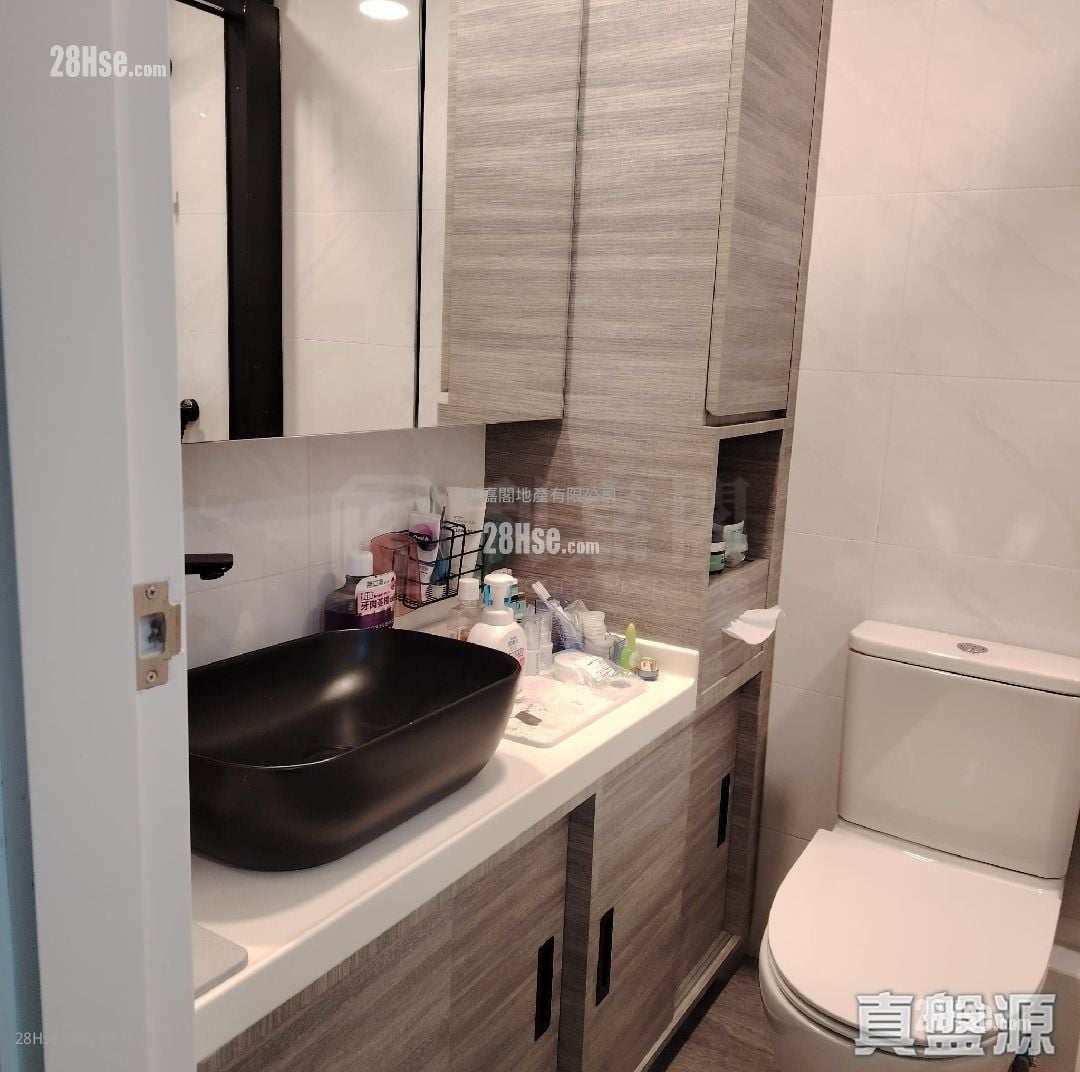 Shan Lai Court Sell 1 Bedroom , 1 Bathroom 380 ft²