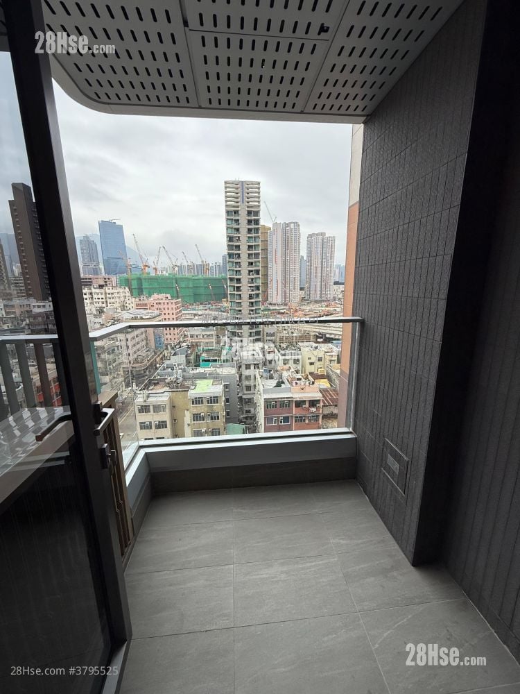 Eight Southpark Sell 1 Bedroom , 1 Bathroom 262 ft²