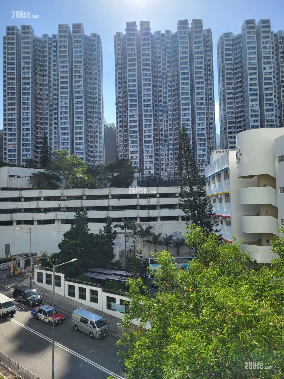 Nan Fung Sun Chuen Rental 3 Bedrooms , 1 Bathroom 516 ft²