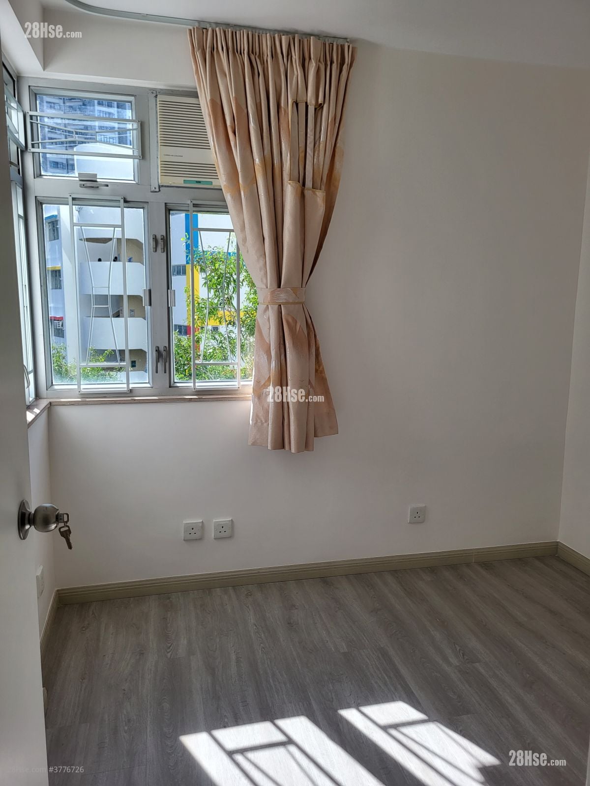 Nan Fung Sun Chuen Rental 3 Bedrooms , 1 Bathroom 516 ft²