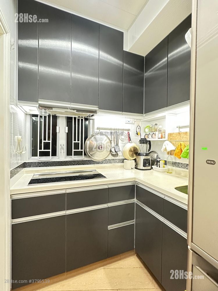 美发大厦 售盘 3 房 , 1 浴室 746 平方尺