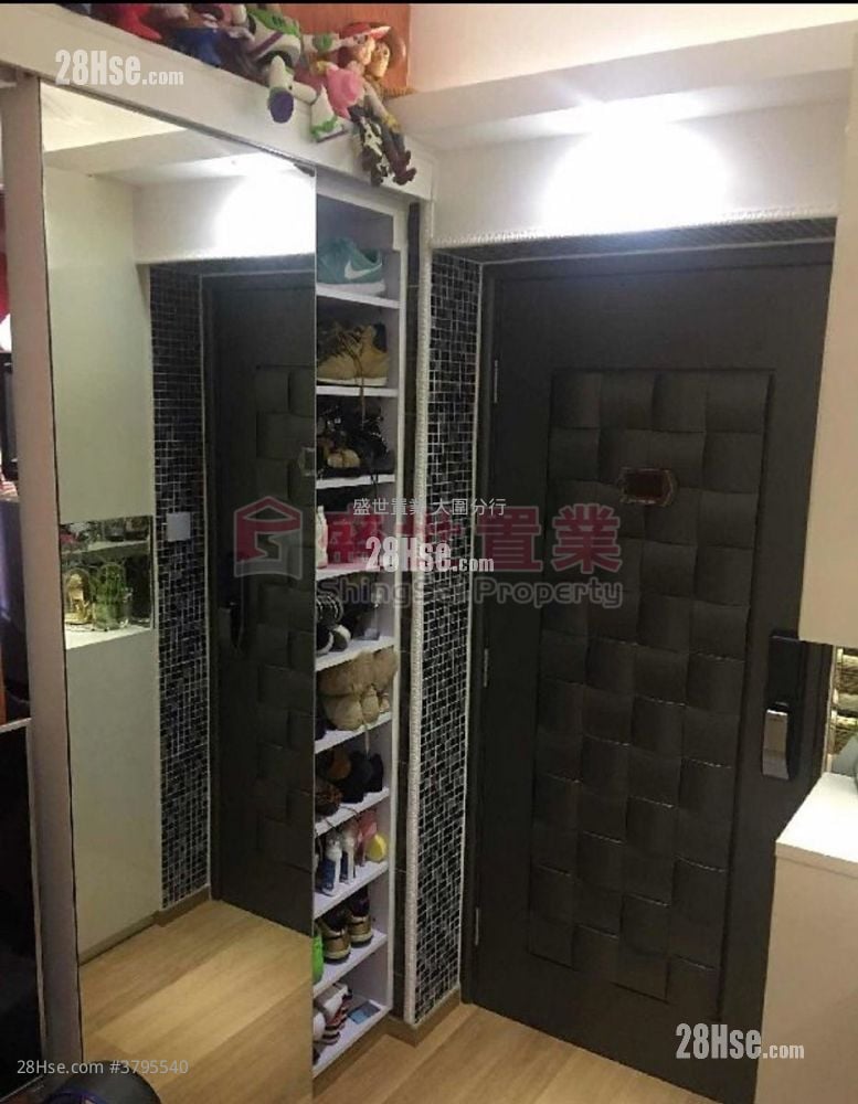 Golden Lion Garden Sell 2 Bedrooms , 1 Bathroom 260 ft²