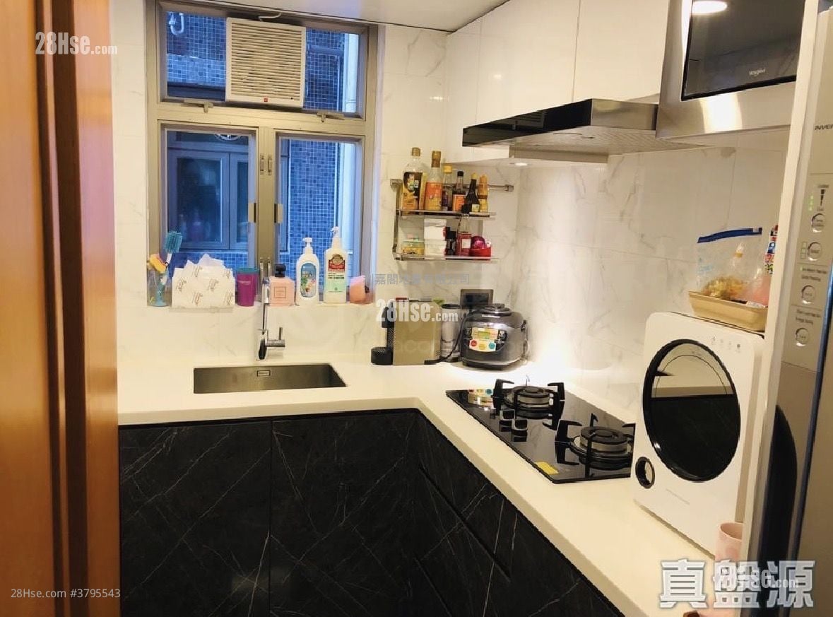 Yoho Town Sell 2 Bedrooms 422 ft²