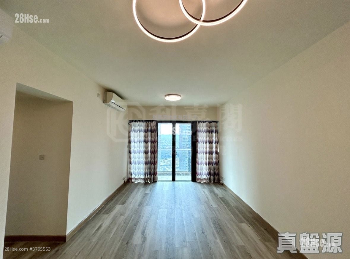 Yoho Midtown Sell 4 Bedrooms 880 ft²