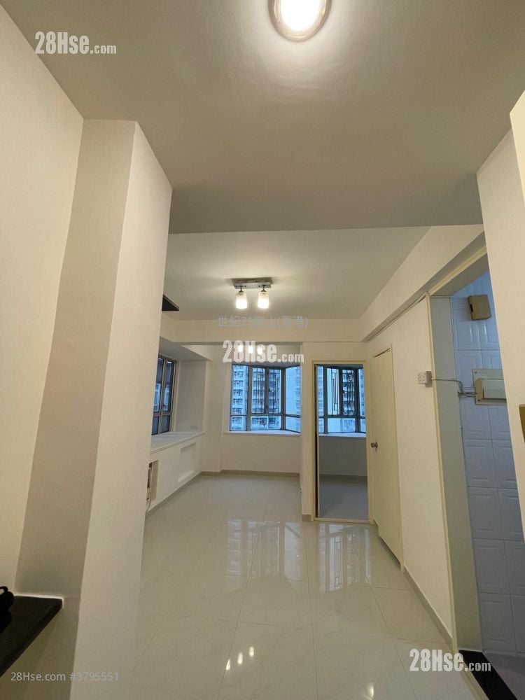 Tak Bo Garden Sell 1 Bedroom , 1 Bathroom 282 ft²