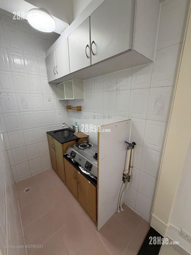 Tak Bo Garden Sell 1 Bedroom , 1 Bathroom 282 ft²