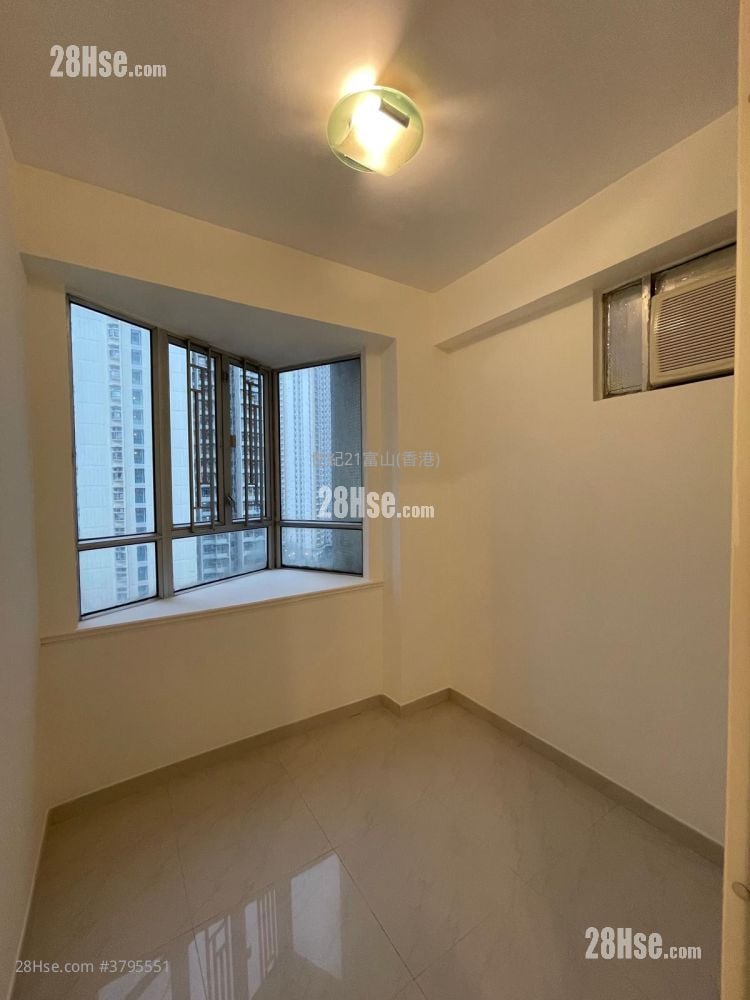 Tak Bo Garden Sell 1 Bedroom , 1 Bathroom 282 ft²
