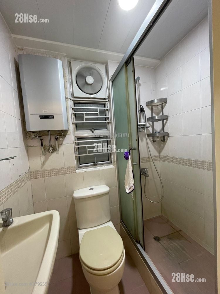 Tak Bo Garden Sell 1 Bedroom , 1 Bathroom 282 ft²