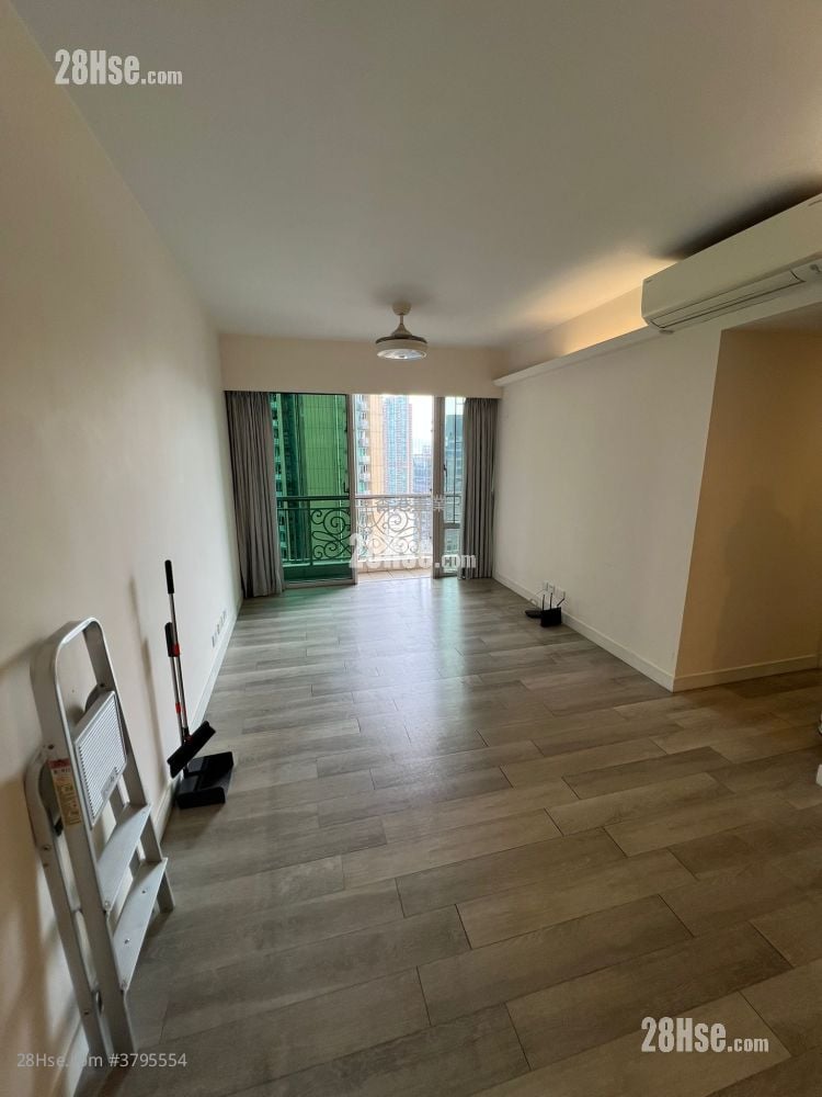 Banyan Garden Rental 3 Bedrooms , 2 Bathrooms 736 ft²