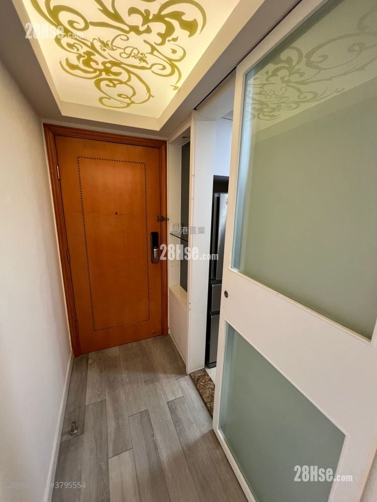 Banyan Garden Rental 3 Bedrooms , 2 Bathrooms 736 ft²