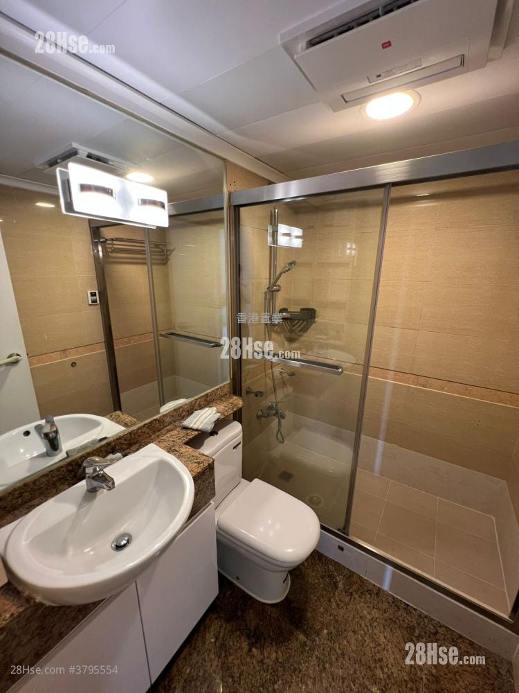 Banyan Garden Rental 3 Bedrooms , 2 Bathrooms 736 ft²