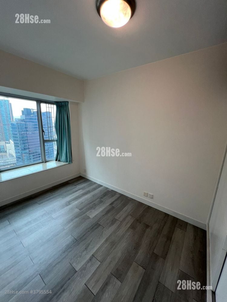 Banyan Garden Rental 3 Bedrooms , 2 Bathrooms 736 ft²