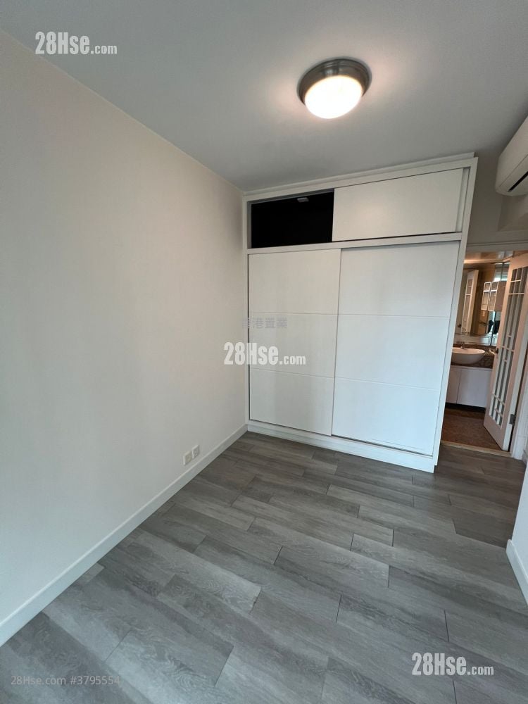 Banyan Garden Rental 3 Bedrooms , 2 Bathrooms 736 ft²