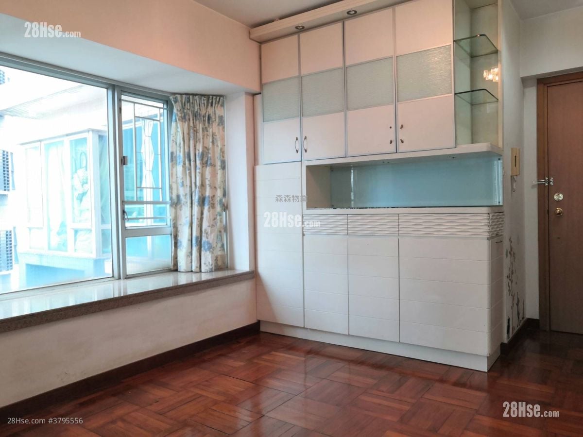 耀星华庭 租盘 2 房 , 1 浴室 328 平方尺