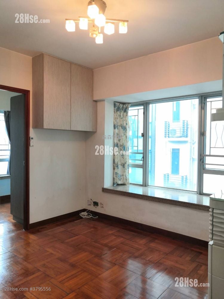 耀星华庭 租盘 2 房 , 1 浴室 328 平方尺