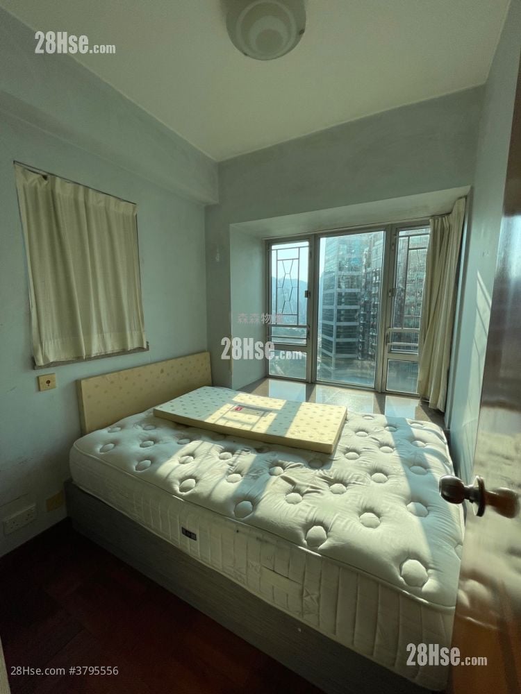 耀星华庭 租盘 2 房 , 1 浴室 328 平方尺