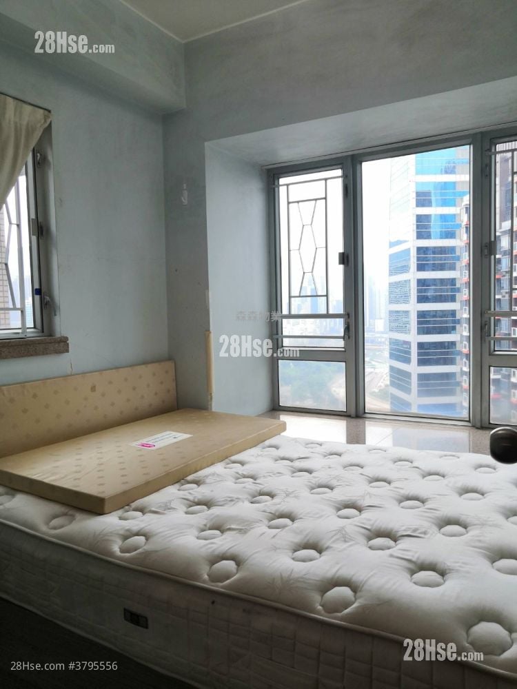 耀星华庭 租盘 2 房 , 1 浴室 328 平方尺