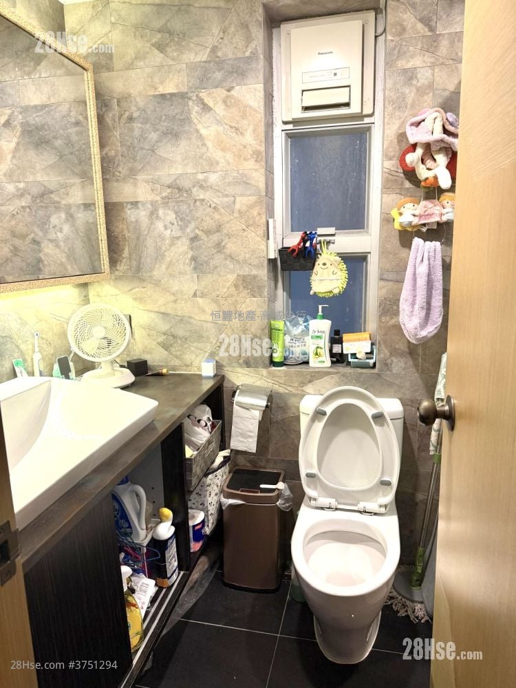 樂翠臺 售盤 2 房 , 1 浴室 590 平方呎