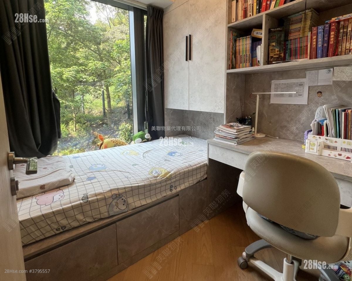 The Regent Sell 3 Bedrooms , 3 Bathrooms 748 ft²