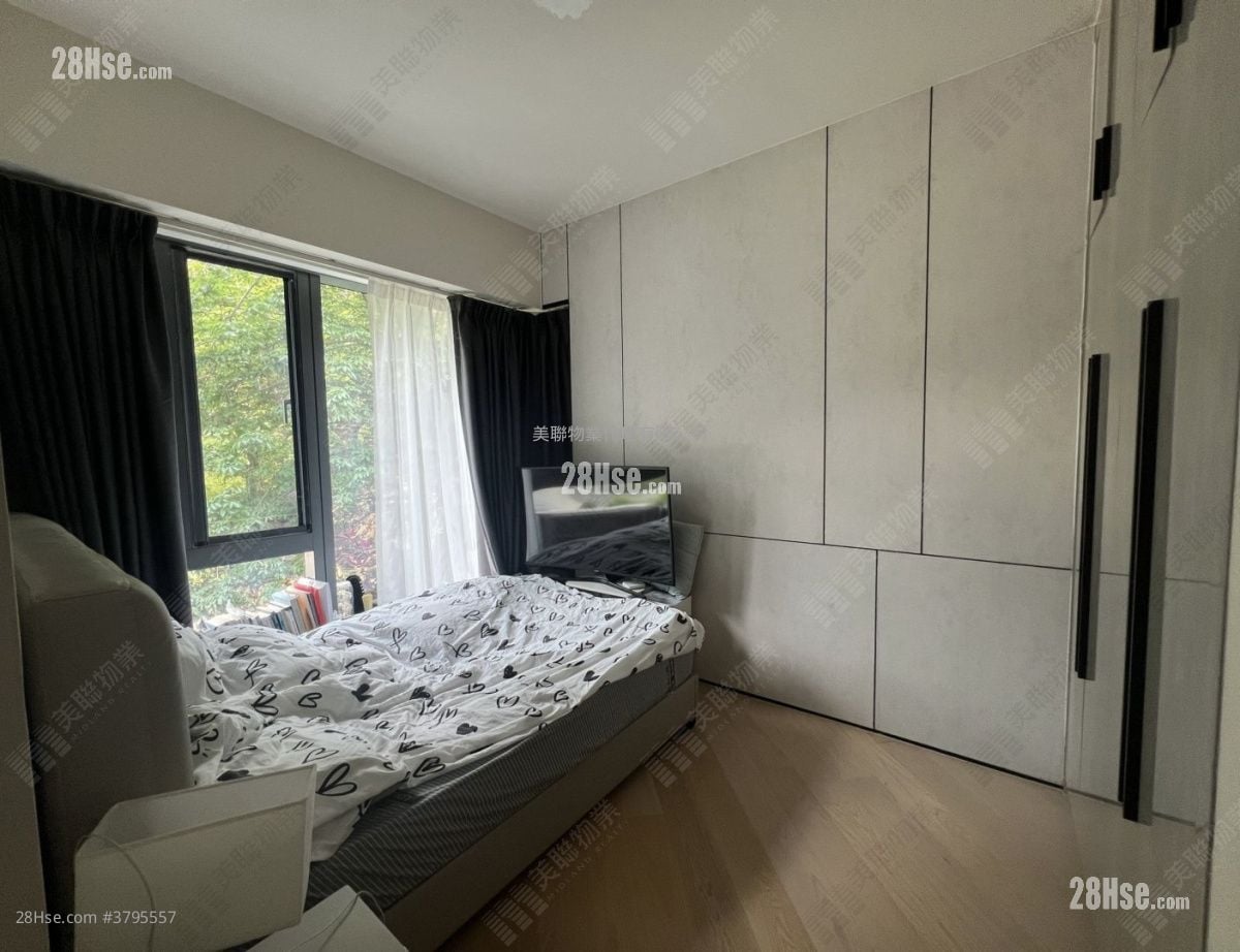 The Regent Sell 3 Bedrooms , 3 Bathrooms 748 ft²