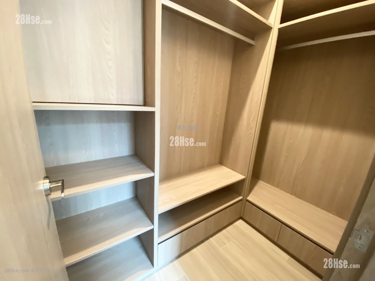 The Hilltop Rental 1 Bedroom , 1 Bathroom 333 ft²