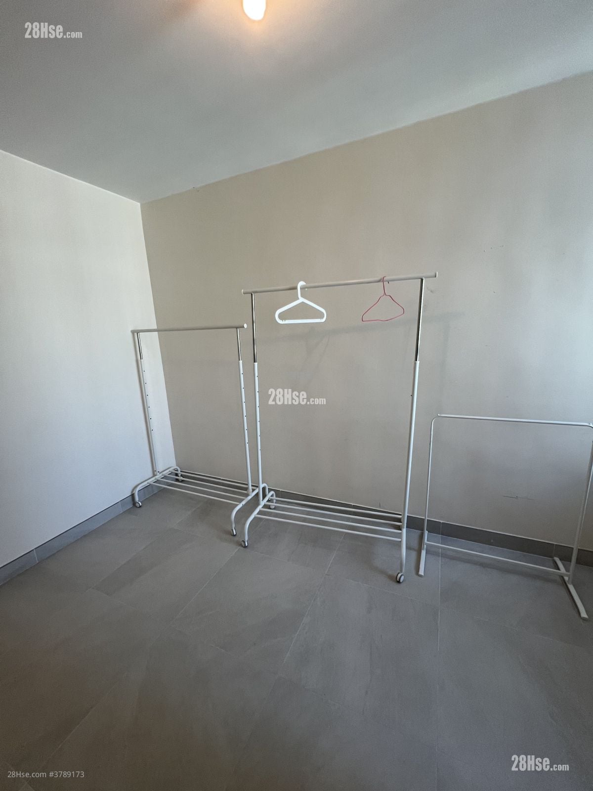 天佑苑 售盘 2 房 , 1 浴室 538 平方尺