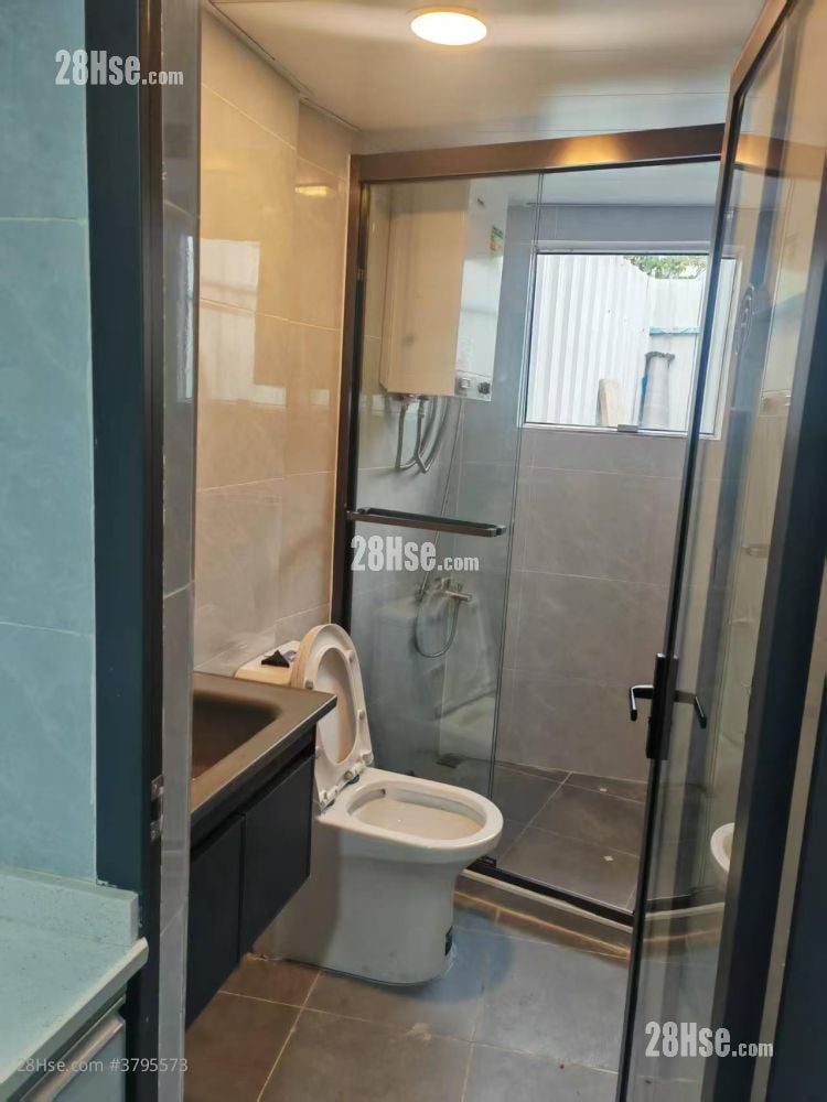 Fanling Rental 3 Bedrooms , 1 Bathroom 450 ft²