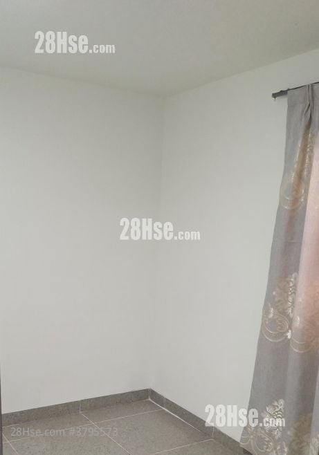 Fanling Rental 3 Bedrooms , 1 Bathroom 450 ft²