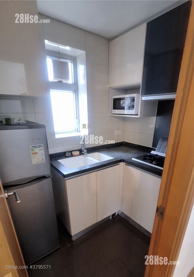 单幢楼房 租盘 2 房 , 1 浴室 525 平方尺