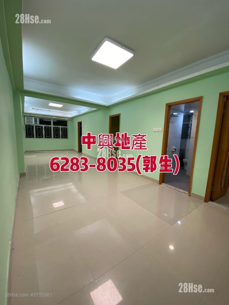 Man Ying Building Sell 2 Bedrooms , 1 Bathroom 665 ft²