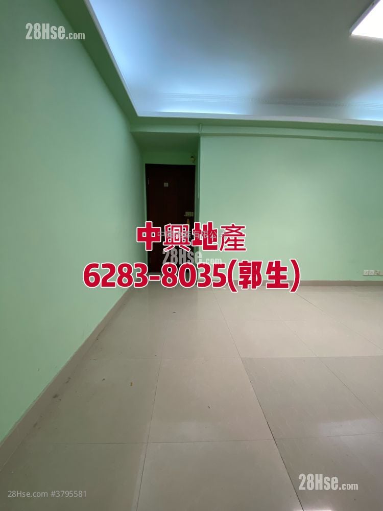 Man Ying Building Sell 2 Bedrooms , 1 Bathroom 665 ft²