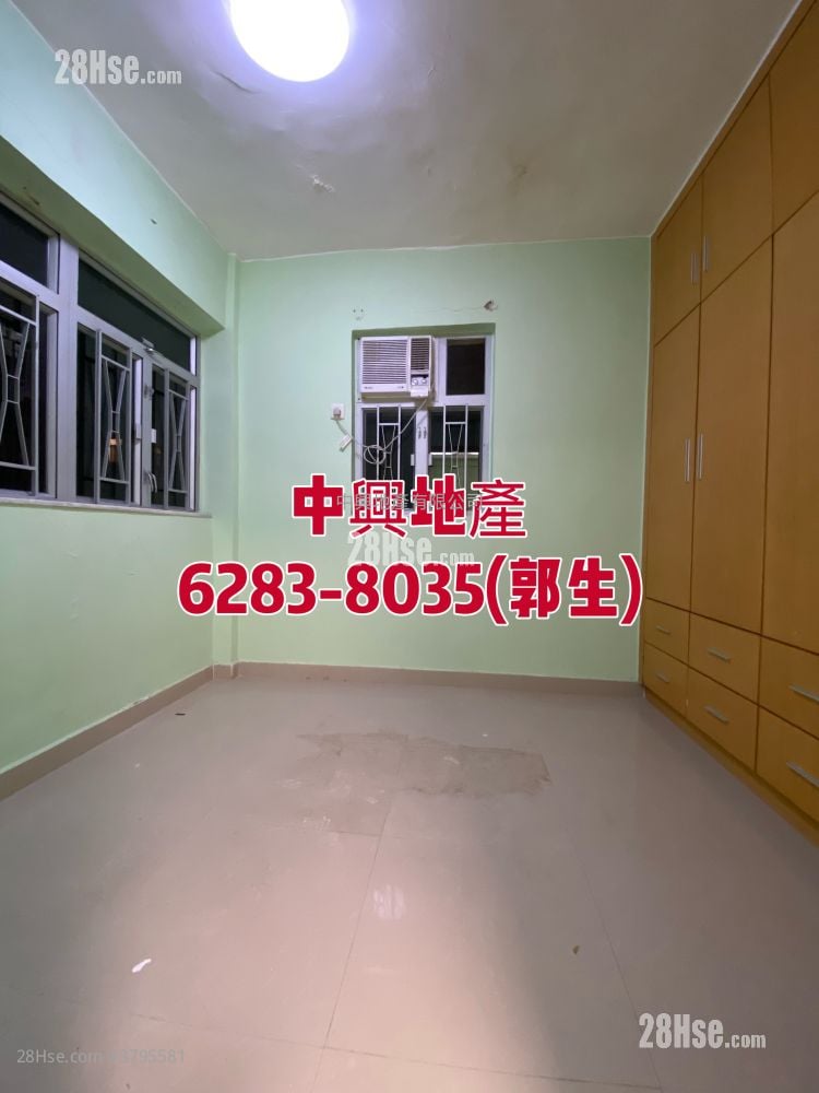 Man Ying Building Sell 2 Bedrooms , 1 Bathroom 665 ft²