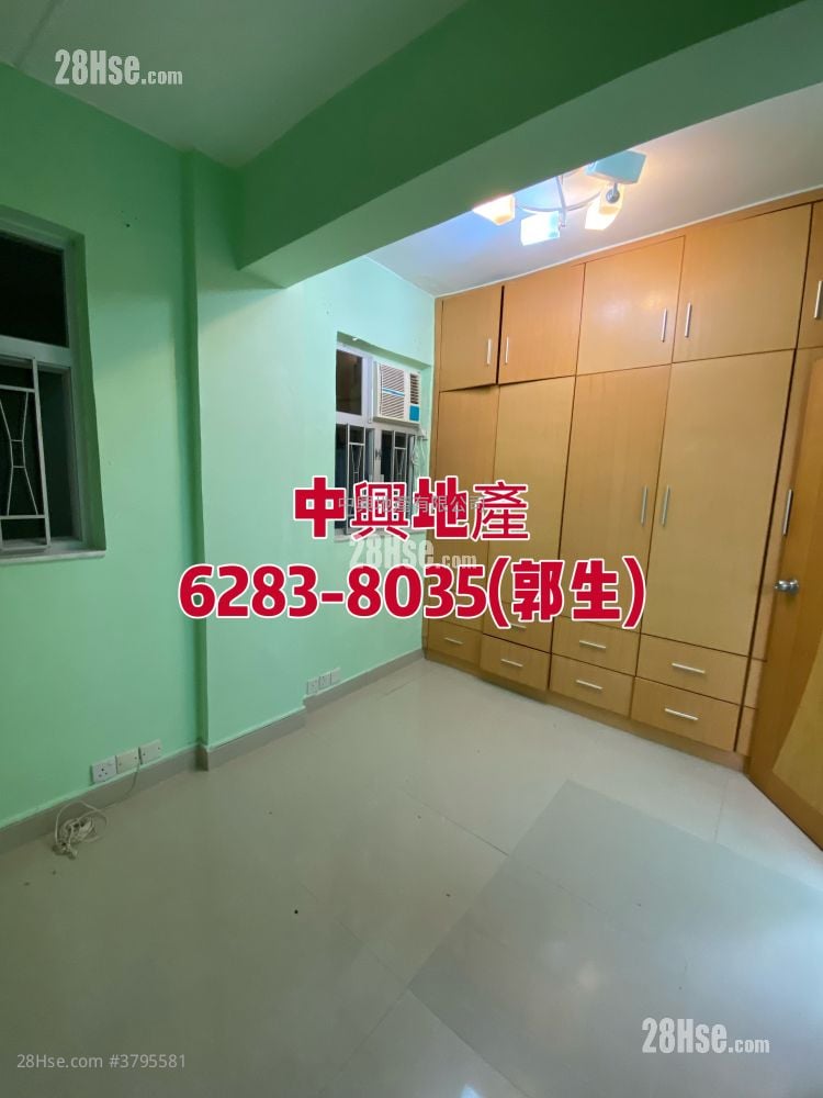 Man Ying Building Sell 2 Bedrooms , 1 Bathroom 665 ft²