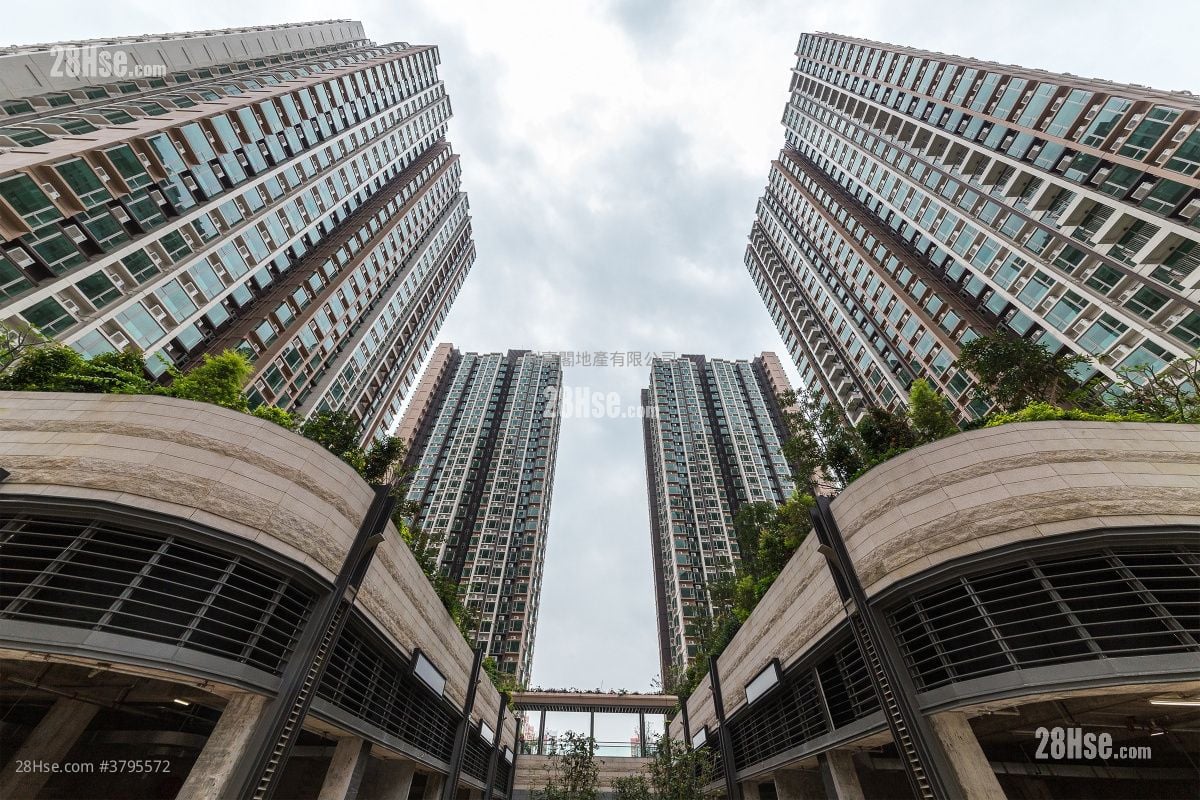 Yuccie Square Sell 3 Bedrooms 643 ft²