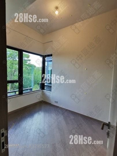 Wetland Seasons Park Rental 4 Bedrooms , 2 Bathrooms 779 ft²