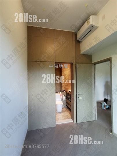 Wetland Seasons Park Rental 4 Bedrooms , 2 Bathrooms 779 ft²