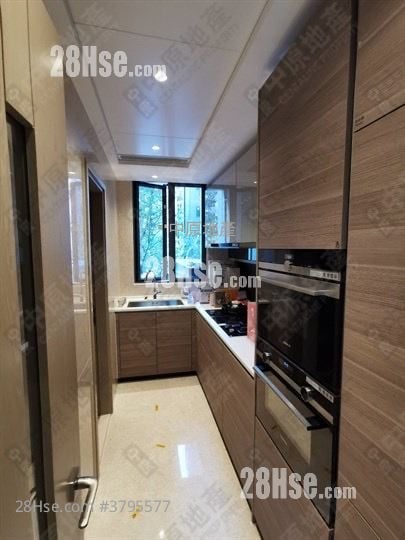 Wetland Seasons Park Rental 4 Bedrooms , 2 Bathrooms 779 ft²