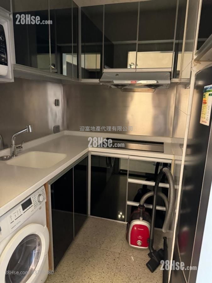 The Metropolis Residence Rental 1 Bedroom , 1 Bathroom 471 ft²