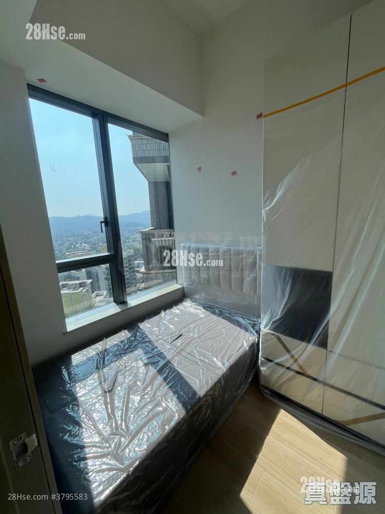 Hava Sell 1 Bedroom 292 ft²