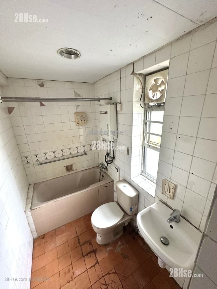 乐翠台 售盘 2 房 , 1 浴室 593 平方尺