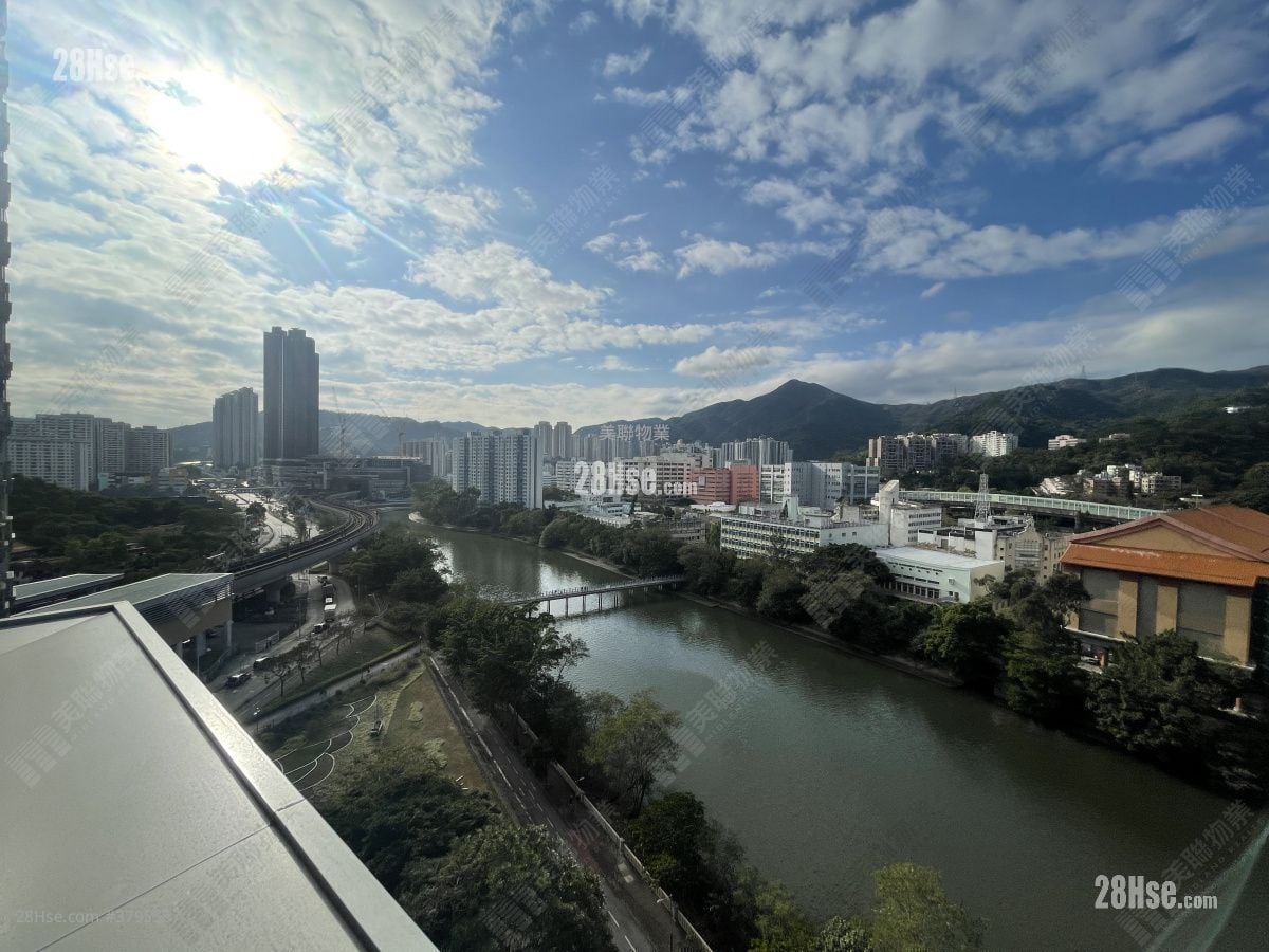 The Riverpark Sell 3 Bedrooms 938 ft²