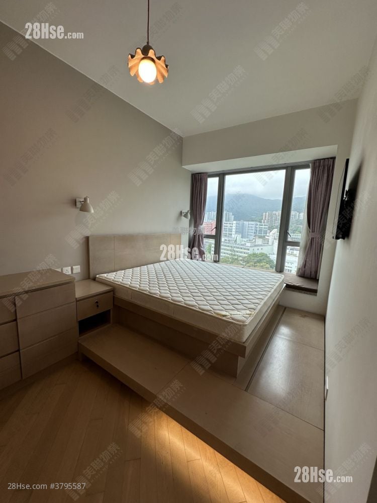 The Riverpark Sell 3 Bedrooms 938 ft²