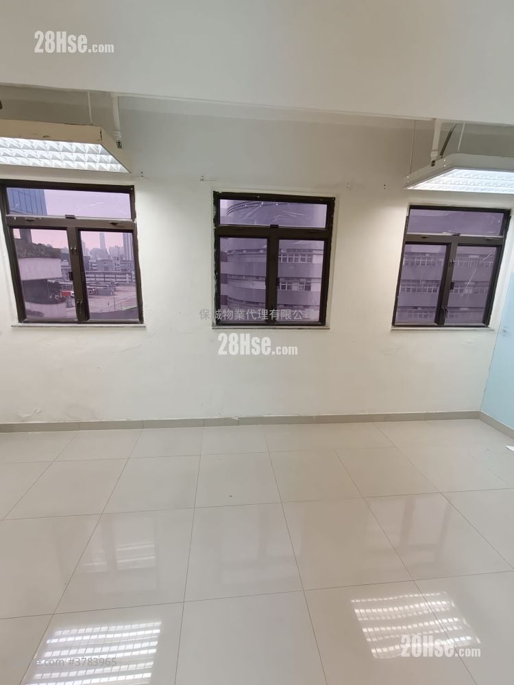 宝隆中心 租盘 500 平方尺