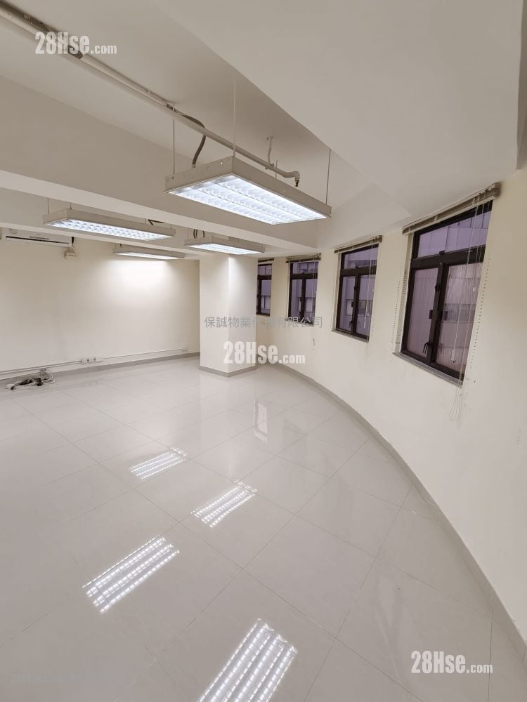 宝隆中心 租盘 500 平方尺