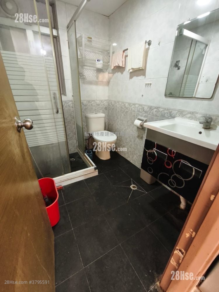 Bell House Rental 3 Bedrooms 573 ft²