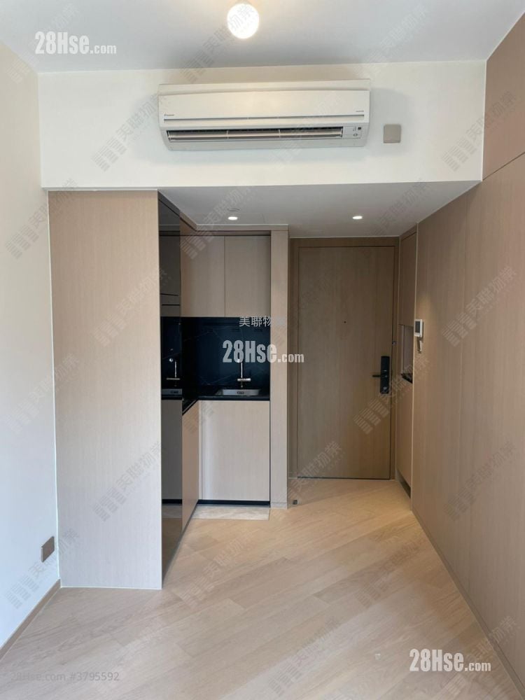 The Arles Sell 1 Bedroom 347 ft²